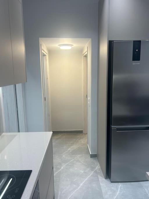 Luxury Apt 5Min To Metro Nikaia Pireus Zewnętrze zdjęcie