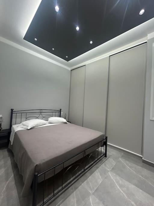 Luxury Apt 5Min To Metro Nikaia Pireus Zewnętrze zdjęcie