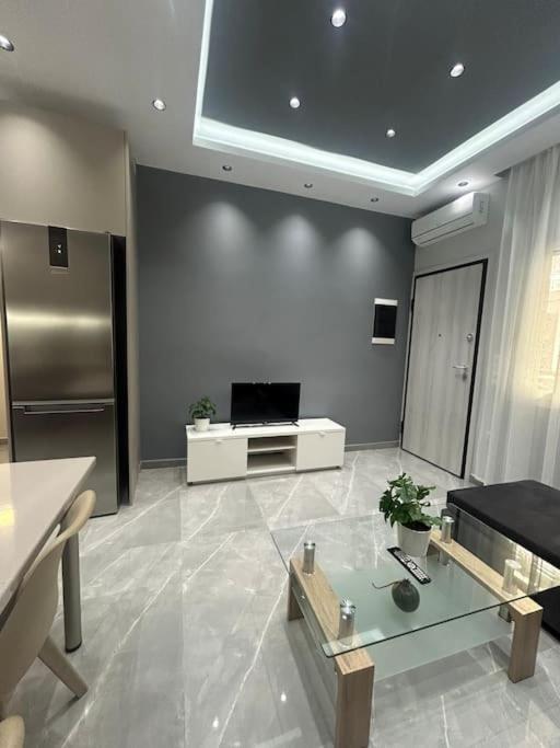 Luxury Apt 5Min To Metro Nikaia Pireus Zewnętrze zdjęcie